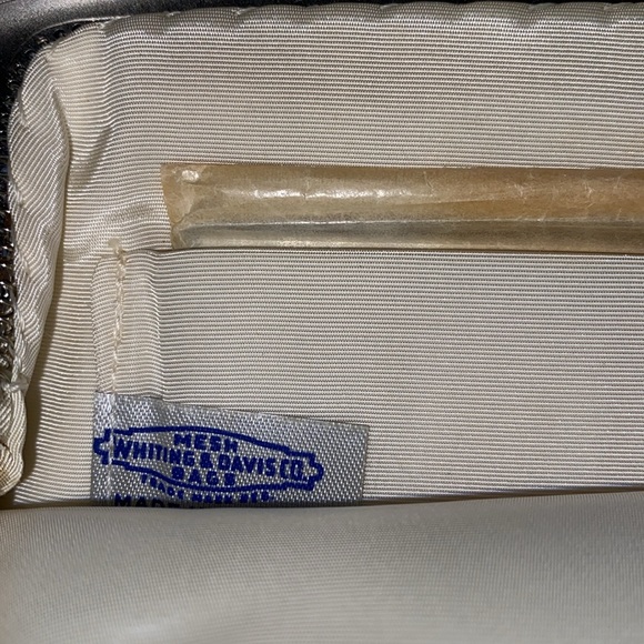 Vintage WHITING & DAVIS Silver Mesh Clutch Purse - Picture 4 of 6